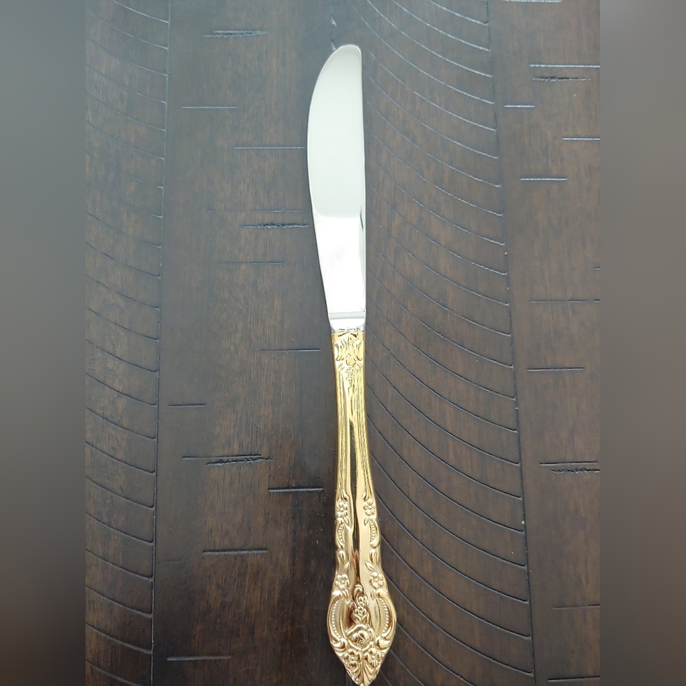 Elegant Gold Plated Butter Knife